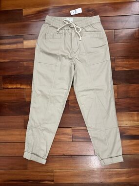 NWT. Lou and Grey. Drawstring Casual Pants in Light Beige, S